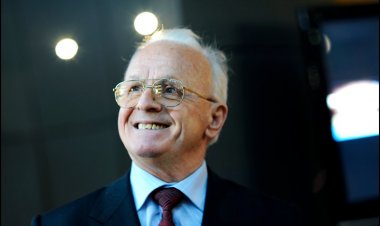AFISHJA E KATËRT E POETIT - Adem Demaçi