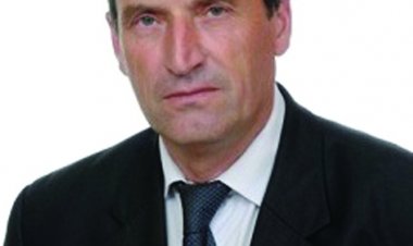 NUSJA E ARBËRISË - Bedri Tahiri