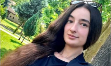 Adelina Xhaferi - ROZAFË