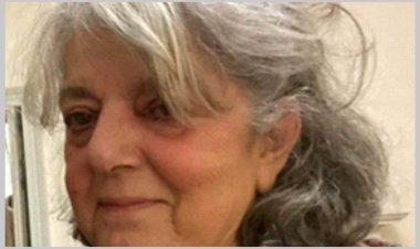 Katina Vlachou - 15 GURË XHEVAHIRI