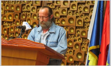 Dibran Fylli - ASHTU MË QUAJNË