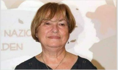 Serenella Menichetti - Biografia & Cikël poetik