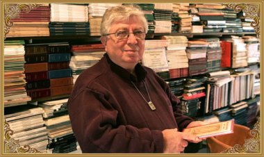 Poeti amerikan Stanley H. Barkan (shqipëroi Irma Kurti)