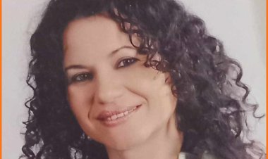 Vargjet e poetes Angela Kosta në gjuhën greke