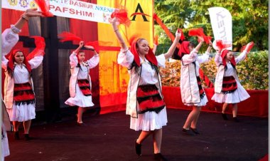 Fatmir R Gjata - Për nxënësit e shkollave shqipe në botë