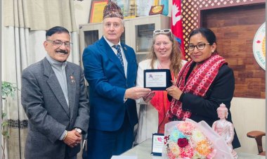 Renu Dahal (Da: Angela Kosta)