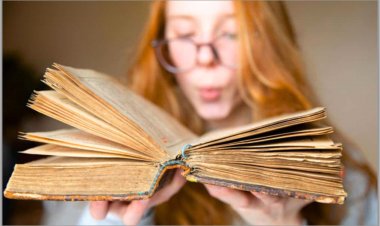 Teori e hudhur poshtë për 40 vite... (Përktheu Ismail Ismaili)