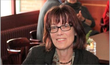 Hannie Rouweler - nga Irma Kurti në dy gjuhë