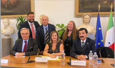 Antonietta Micali - Eventi “Gratë në Katedër” (Përktheu: Angela Kosta)