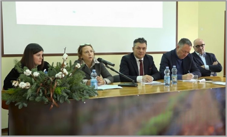 Lajme Kulturë - Përgatiti për publikim Angela Kosta