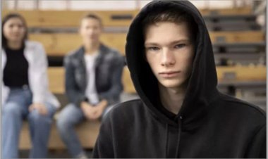 Sipas psikologjisë...(Perktheu Ismail Ismaili)