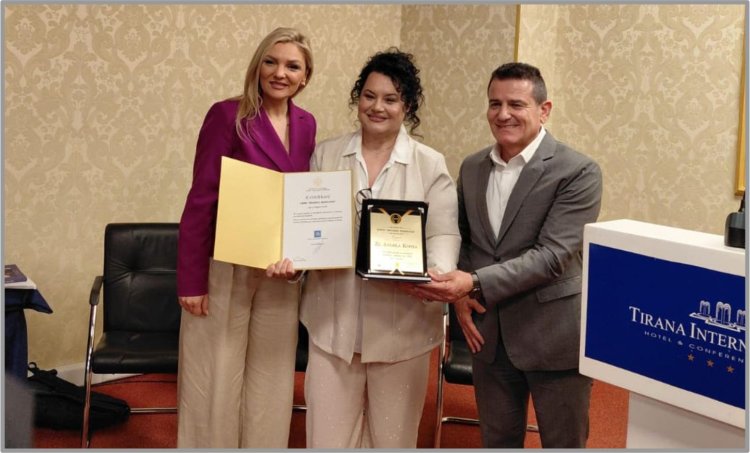 Angela Kosta nderohet me Çmimin e lartë "Branko Merxhani"