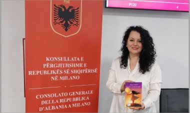 Angela Kosta - Eventi kulturor “Ripërqafimi me poezinë”
