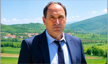 Bedri Tahiri - Recension